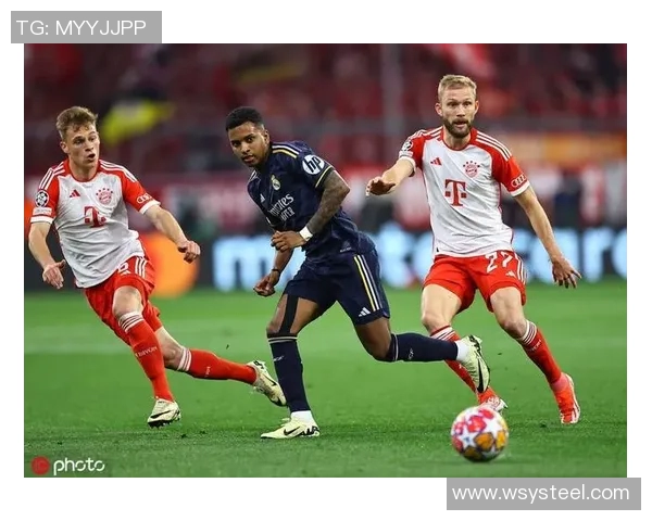 02年拜仁慕尼黑与皇家马德里经典对决回顾与分析