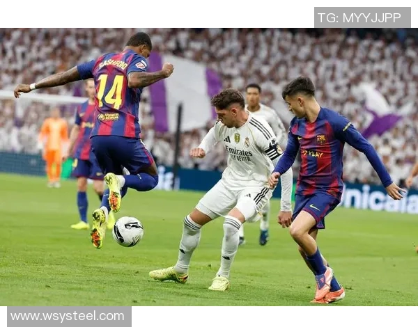 2017年西甲经典对决巴塞罗那与皇家马德里的巅峰对决回顾